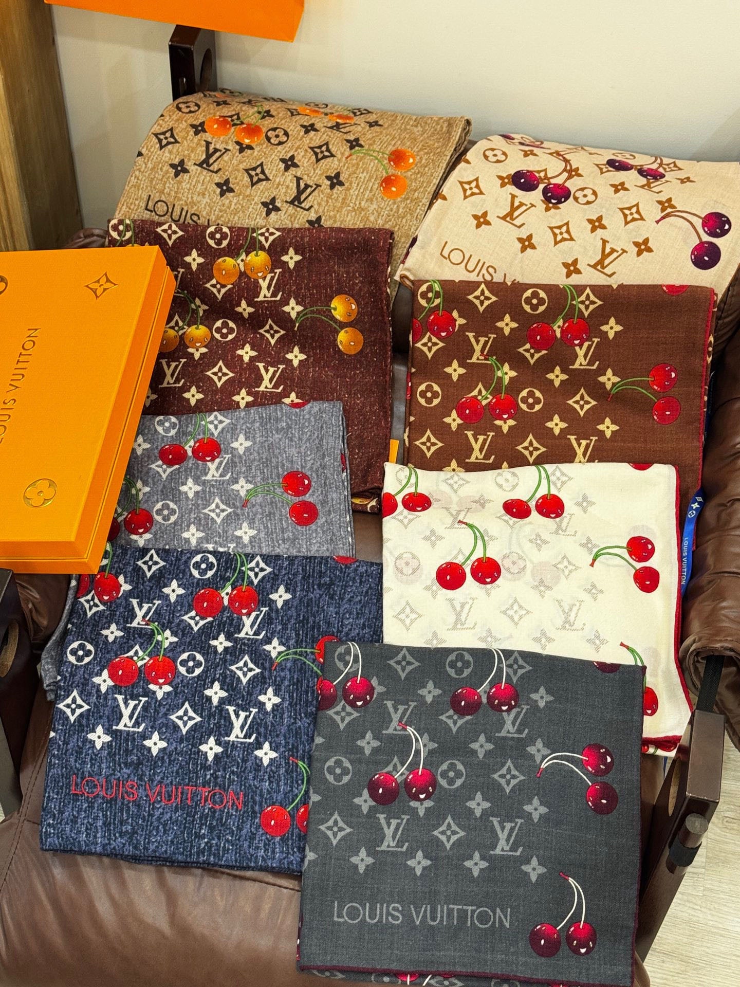 LV SCARF 140 CM IN SILK-CASHMERE BLEND 737267