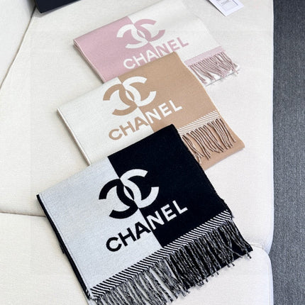 CHANEL 25S SCARF 184 IN MERINO WOOL 727323