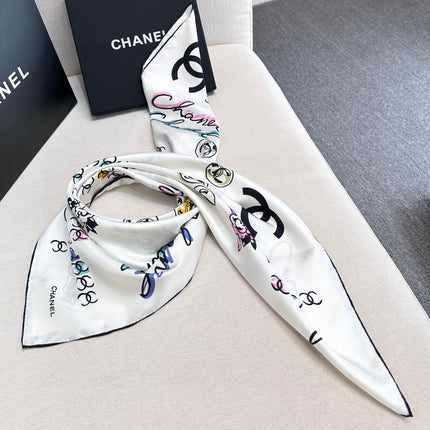 CHANEL 26S SCARF 90 IN SILK 304555