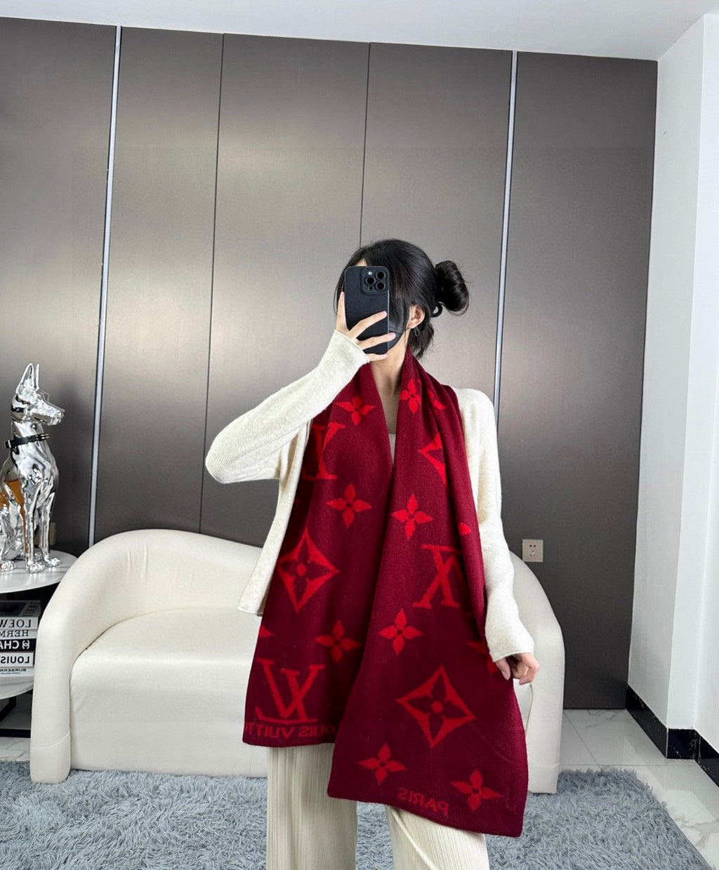LV SCARF 180 CM IN CASHMERE 700780