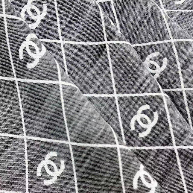 CHANEL 26S SCARF 140 IN CASHMERE AND SILK 304552