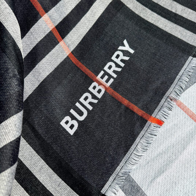 BURBERRY 26S SCARF 220CM IN CASHMERE SILK 303205