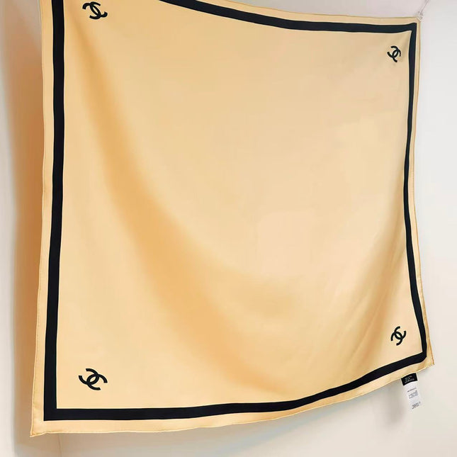 CHANEL 26S SCARF 90 IN SILK 303207