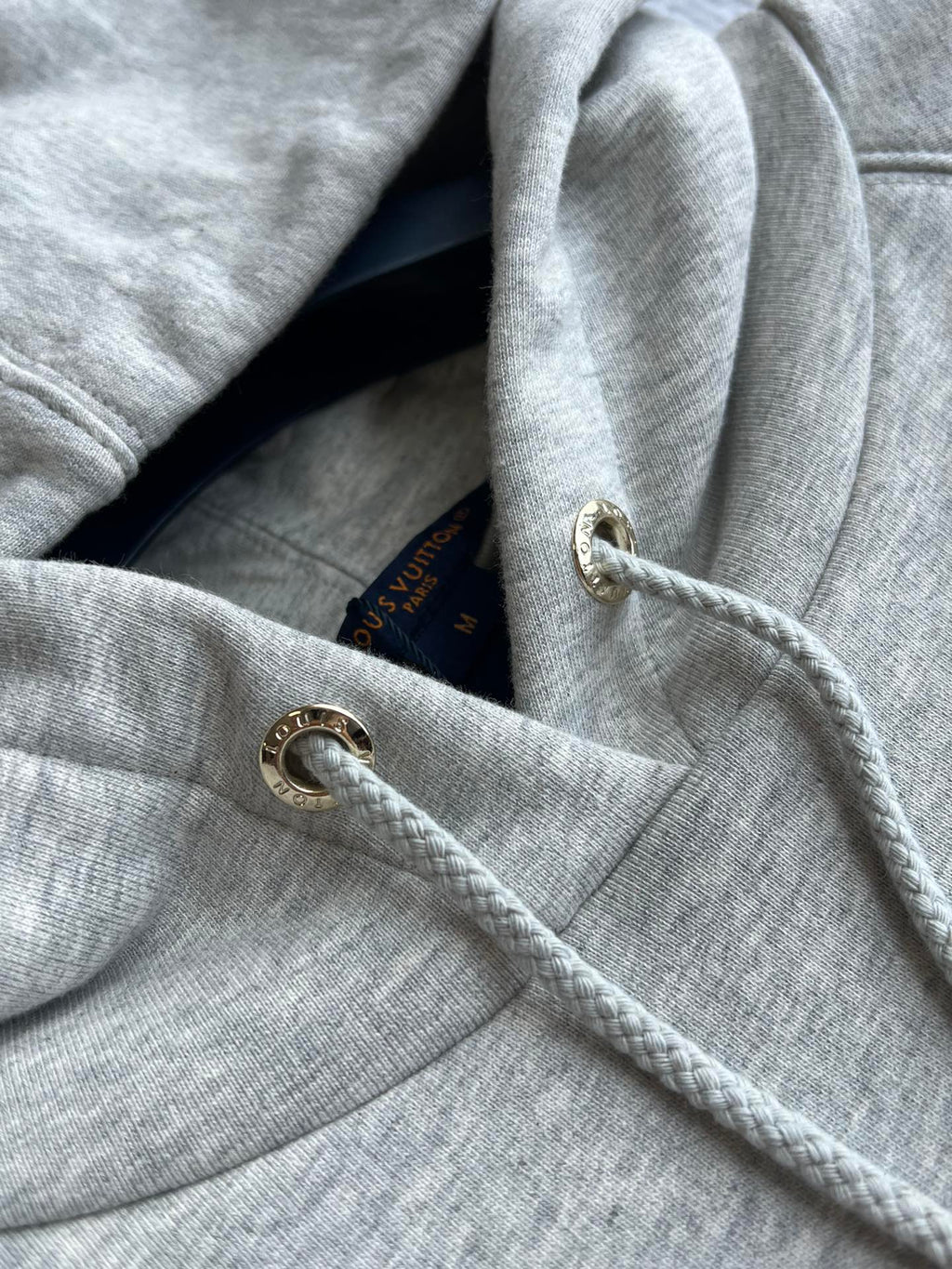LOUIS VUITTON HOODED SWEATSHIRT WITH RHINESTONES 275688