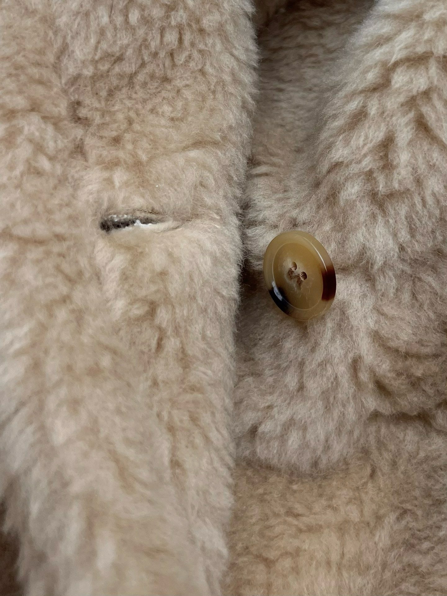 BURBERRY 25S TEDDY BEAR JACKET 0053
