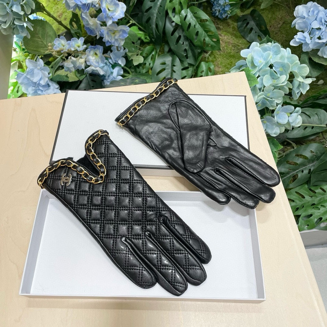 GLOVES IN BLACK LAMBSKIN 464979