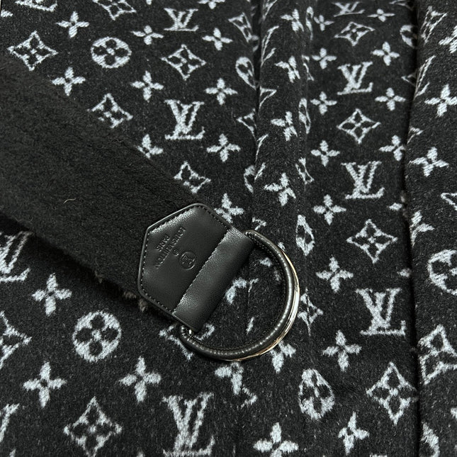 LV MONOGRAM MAXI COLLAR COAT IN BLACK WOOL 288066