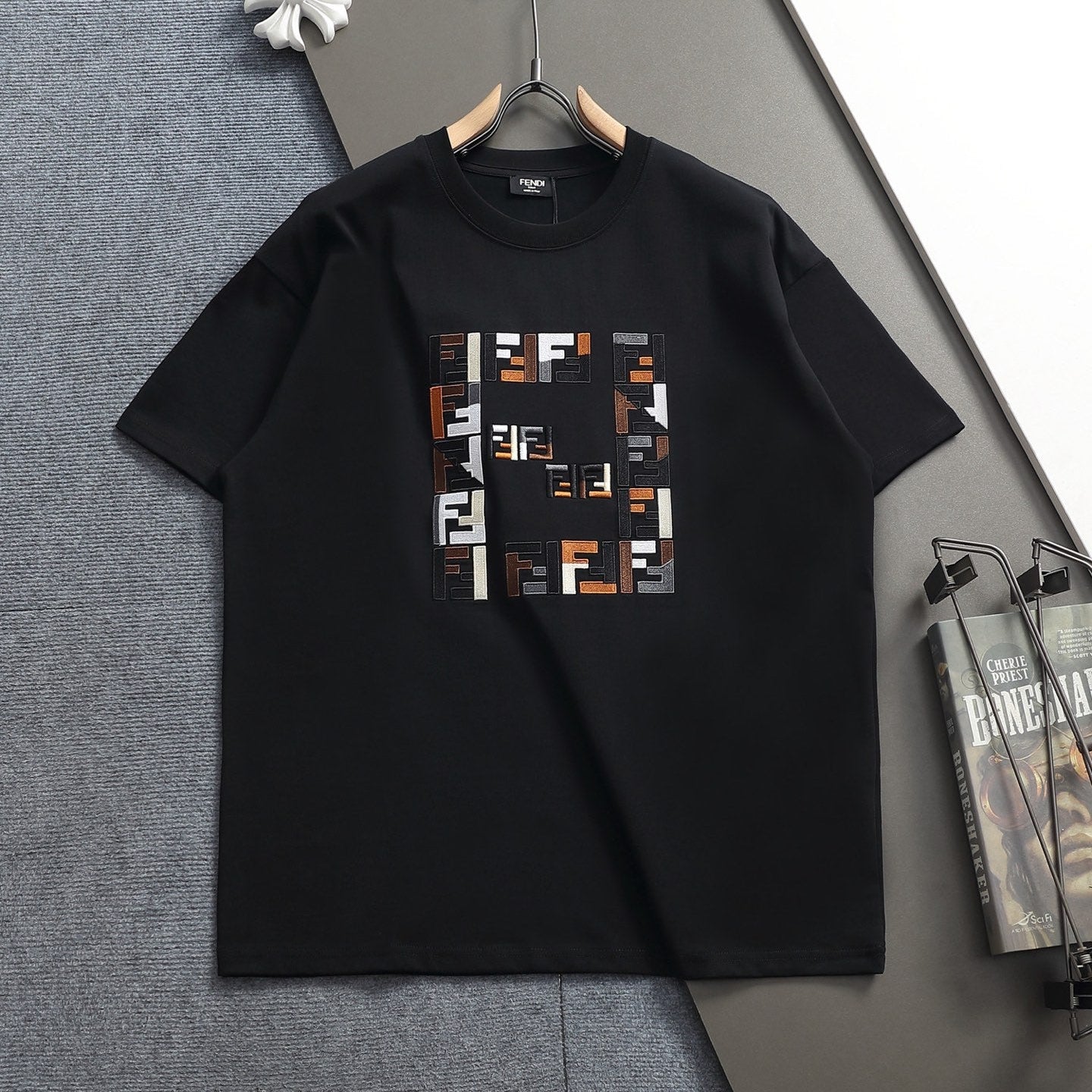 FENDI 26S SHORT SLEEVE T-SHIRT 172