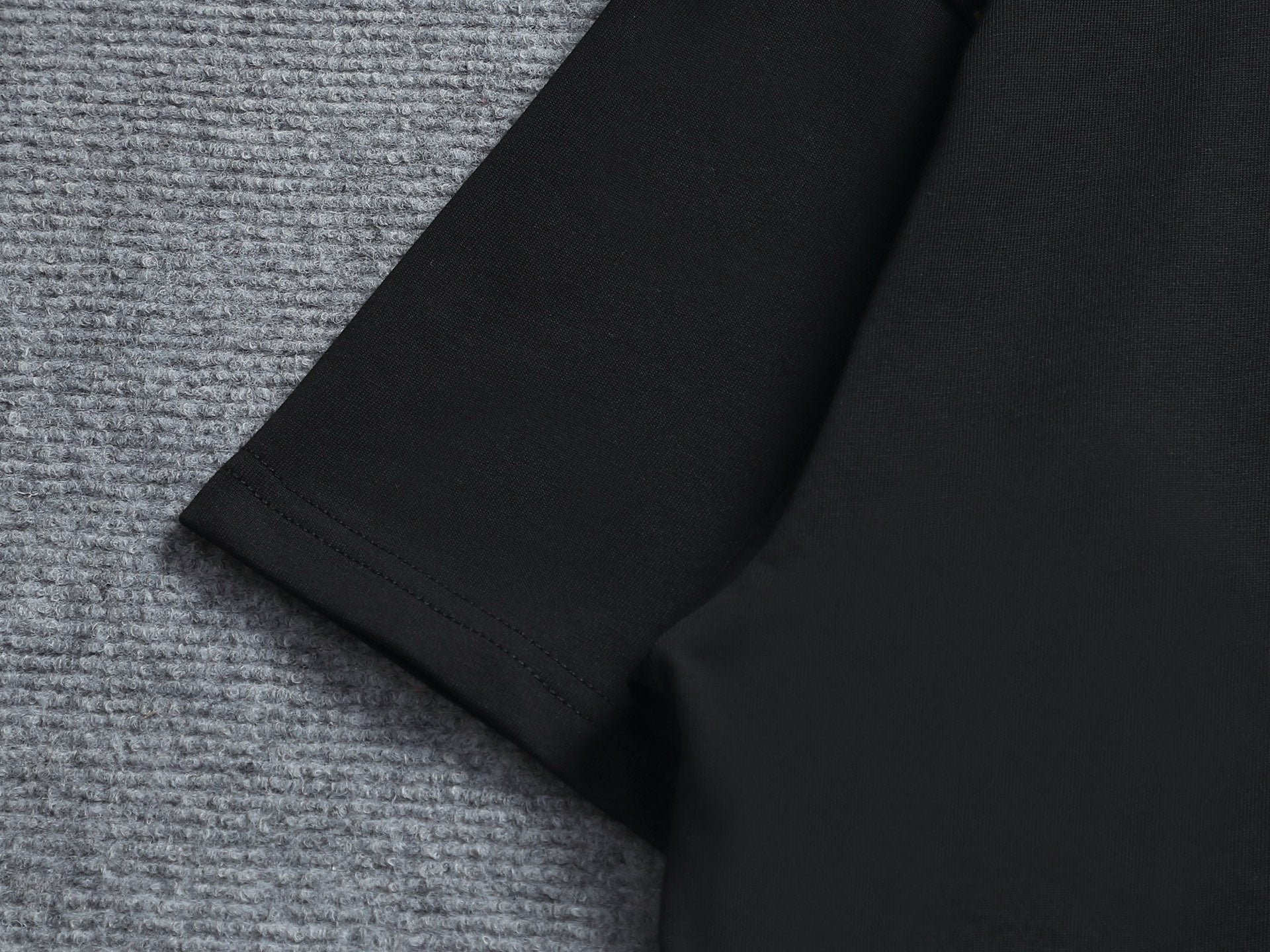 FENDI 26S SHORT SLEEVE T-SHIRT 097