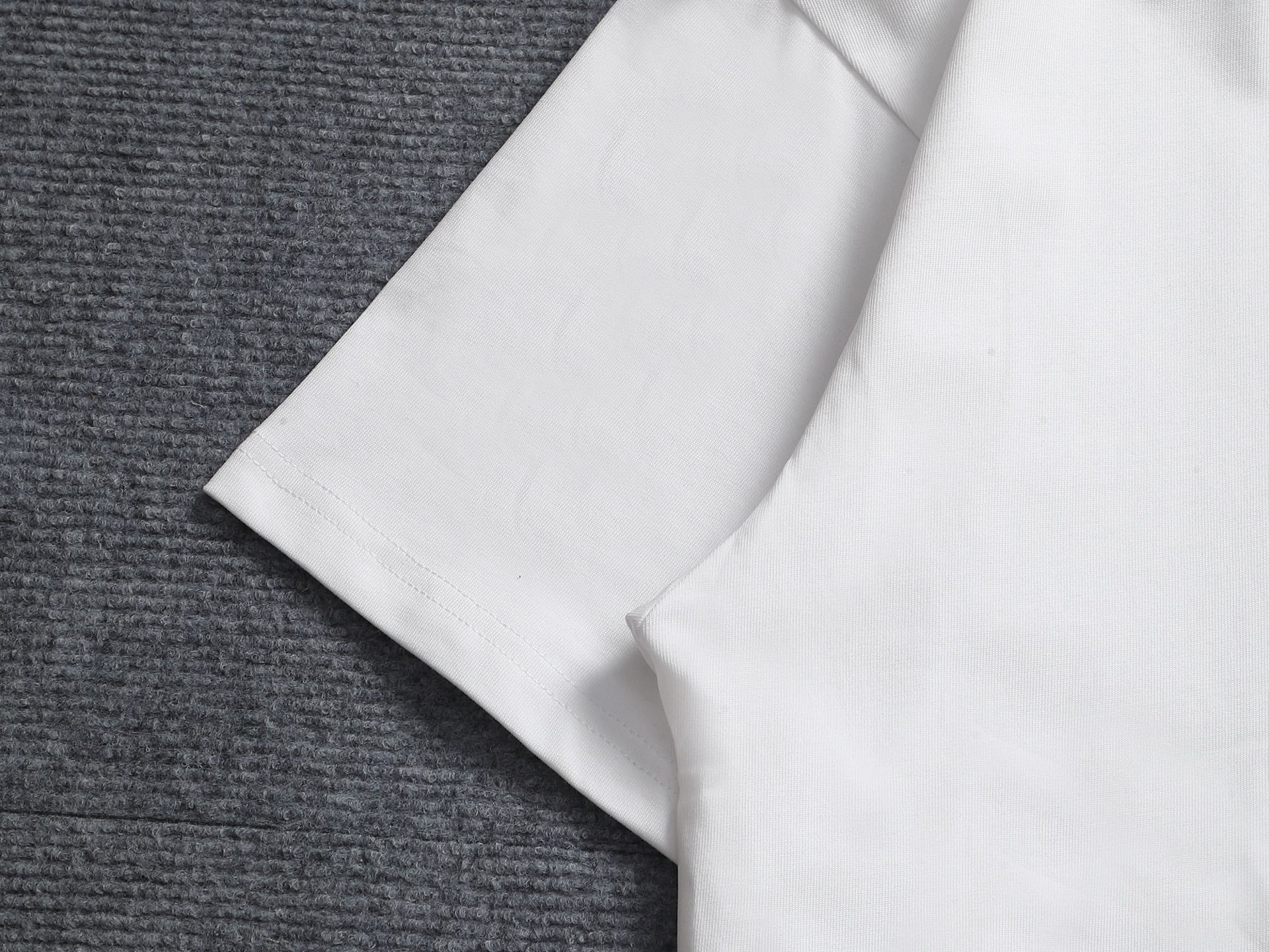 FENDI 26S SHORT SLEEVE T-SHIRT 094