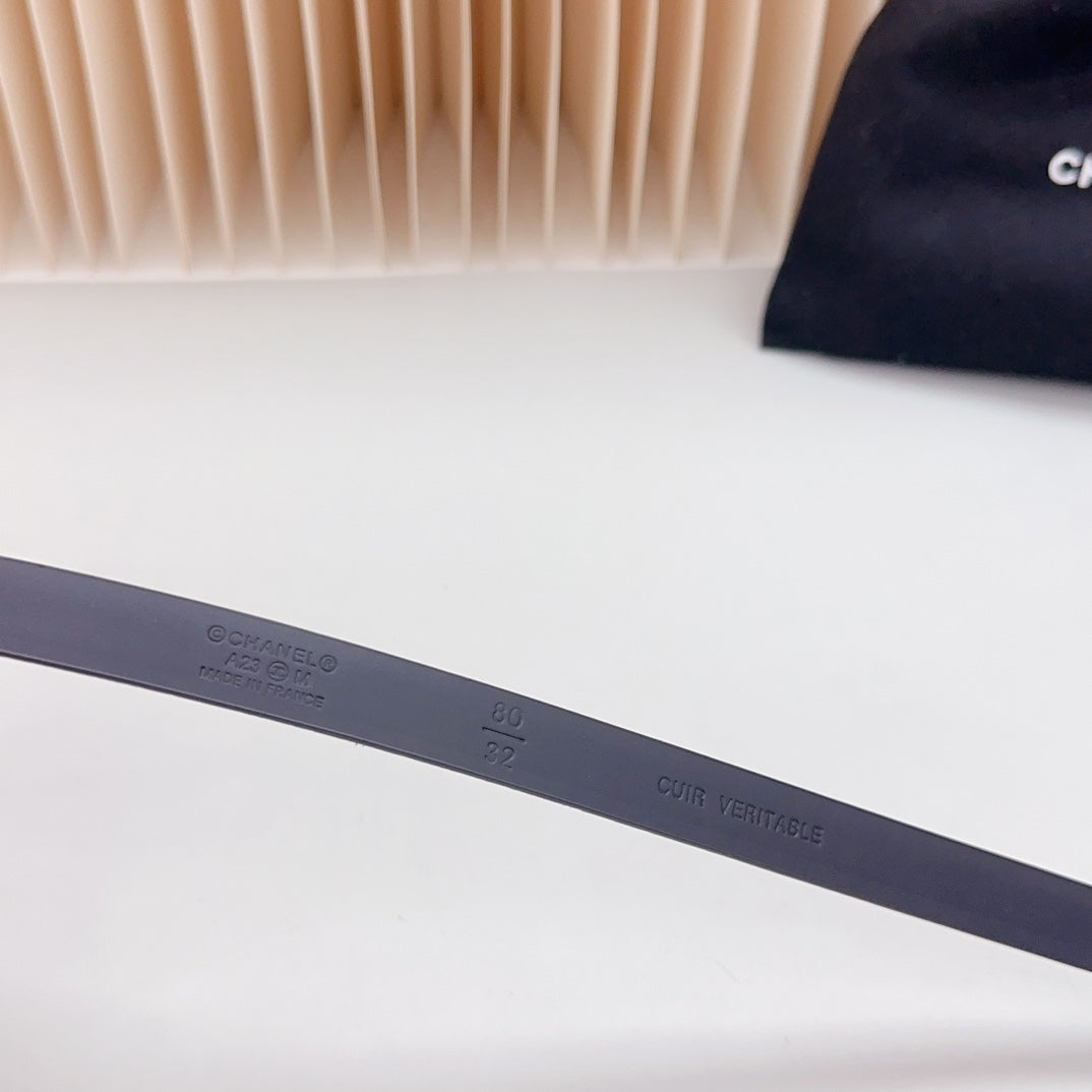 CC BELT 15 MM IN LIGHT GREY SUEDE WITH SILVER HARDWARE