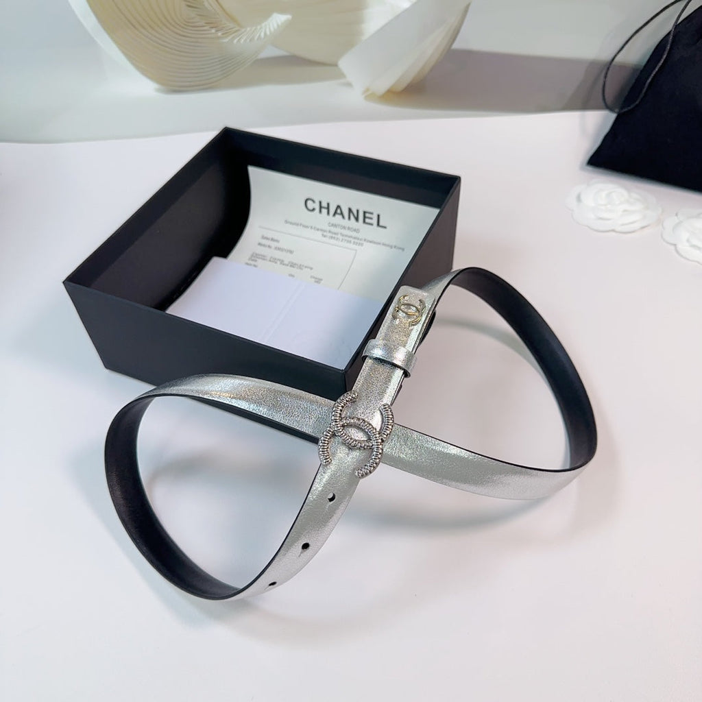 CC BELT 20 MM IN SILVER CALFSKIN WITH SILVER HARDWARE