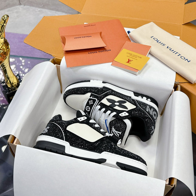 LV 26S TRAINER SNEAKERS IN BLACK WHITE CALFSKIN WITH RHINESTONE