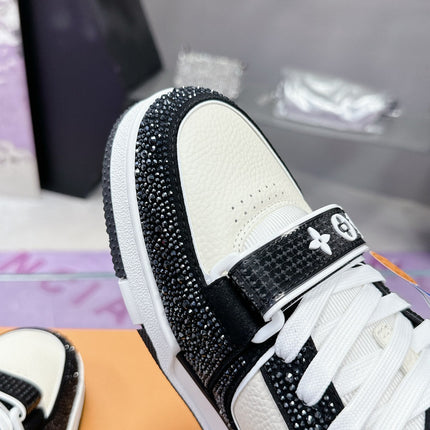 LV 26S TRAINER SNEAKERS IN BLACK WHITE CALFSKIN WITH RHINESTONE