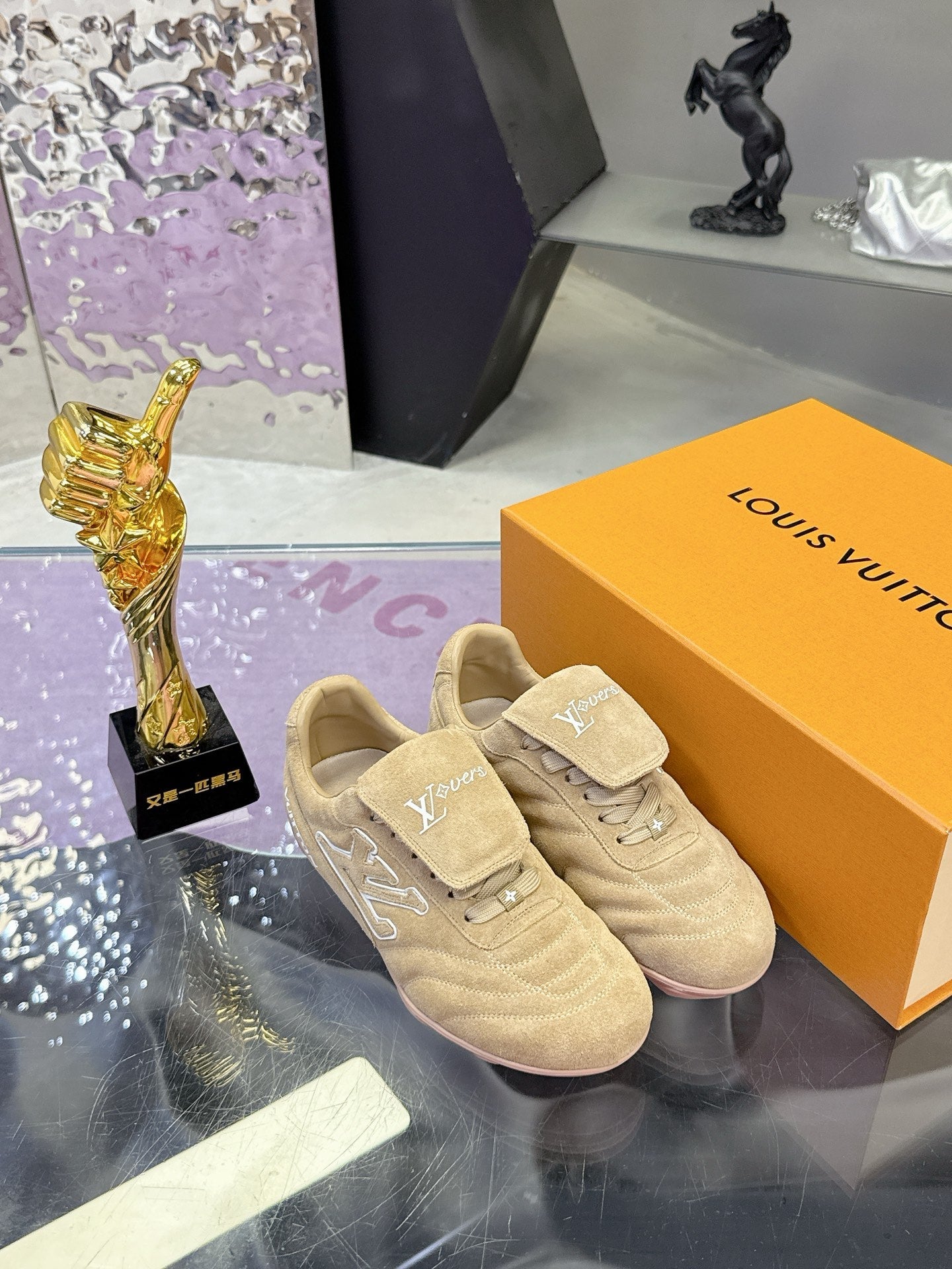 LV 26S FOOTPRINT SOCCER SNEAKERS IN BEIGE SUEDE