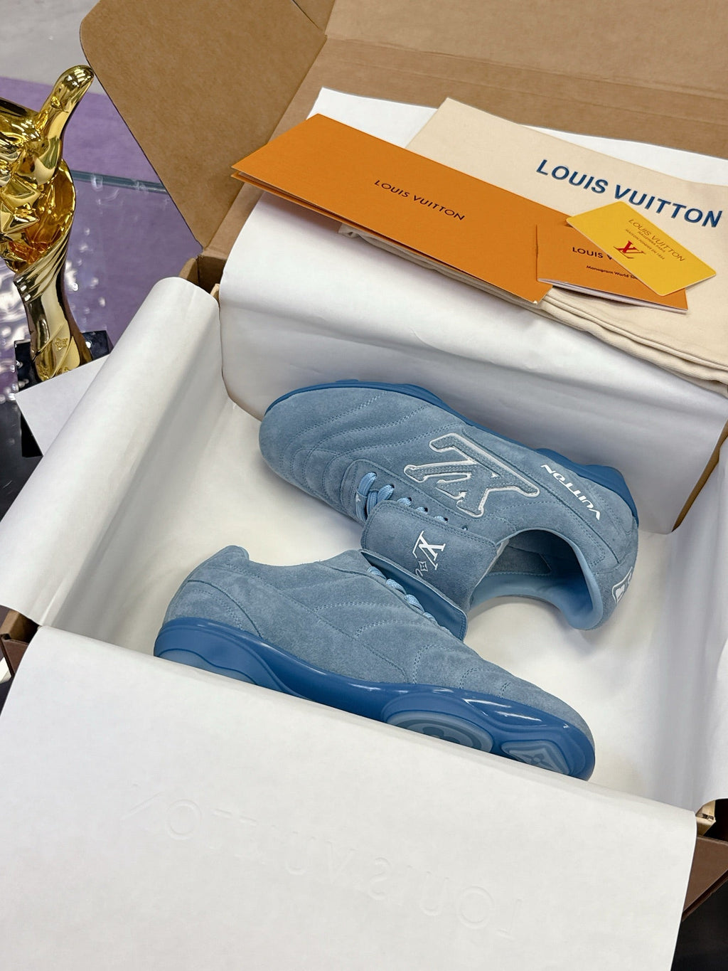 LV 26S FOOTPRINT SOCCER SNEAKERS IN BLUE SUEDE