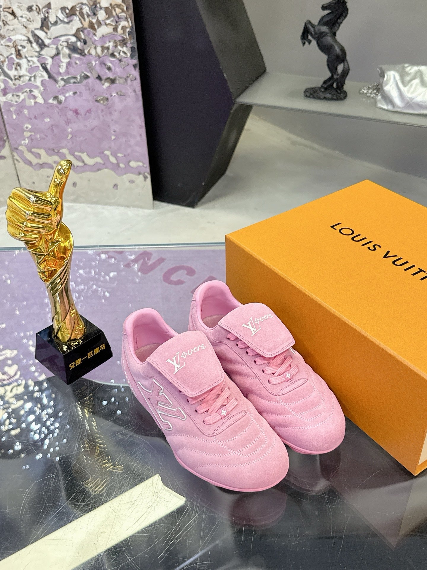 LV 26S FOOTPRINT SOCCER SNEAKERS IN PINK SUEDE