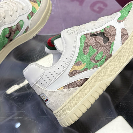 GUCCI 26S SNEAKER IN WHITE AND GREEN CALFSKIN