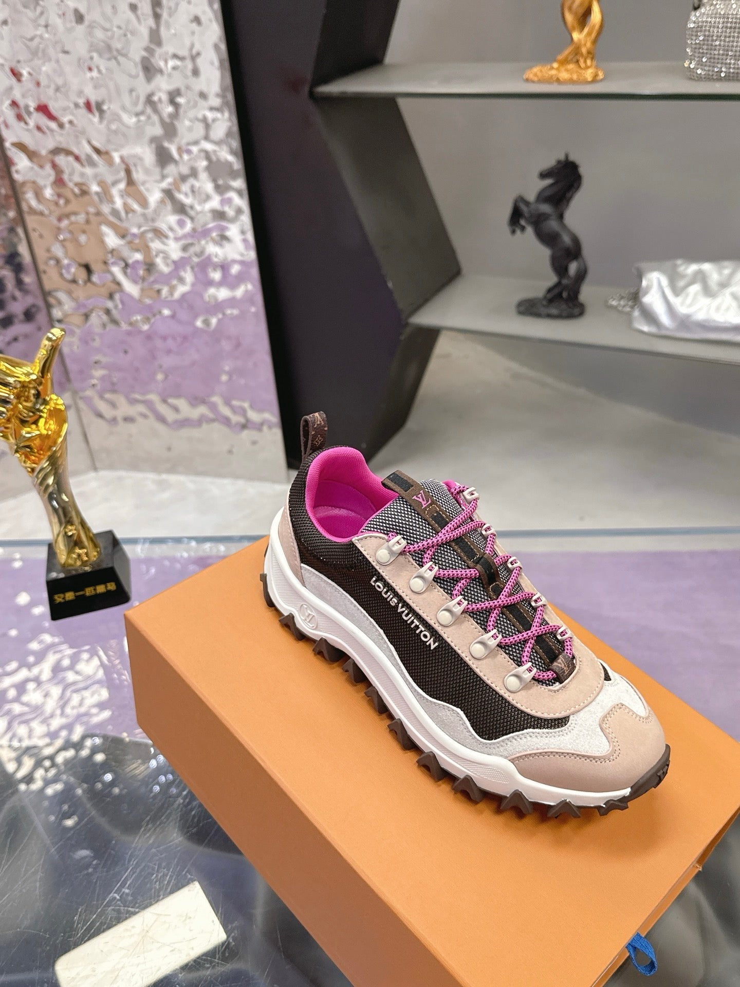 LV 26S RUSH XPLORER SNEAKER IN PINK BROWN SUEDE AND FABRIC