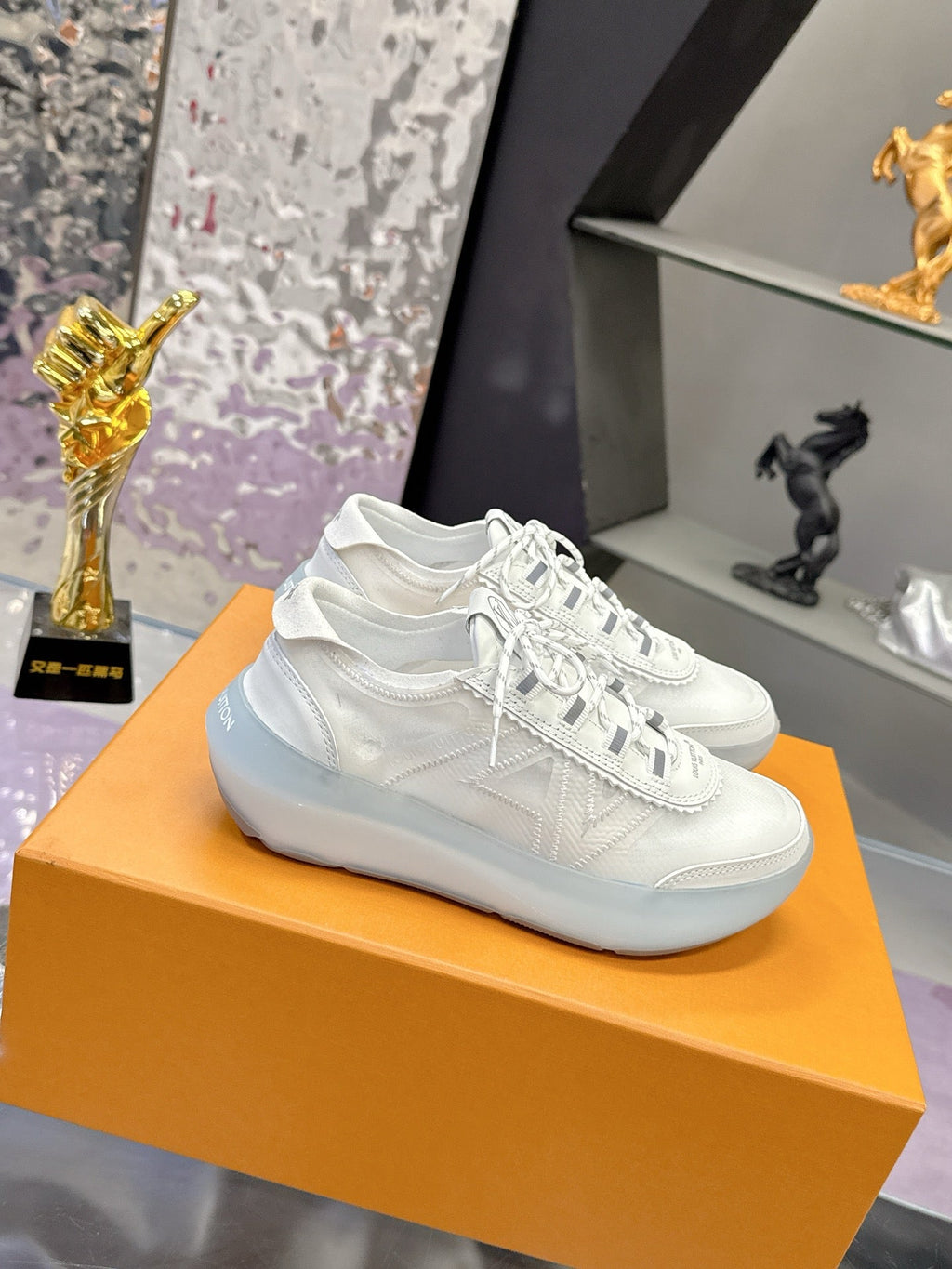 LV 26S SKATE SNEAKERS IN WHITE MESH TRANSLUCENT SOLE
