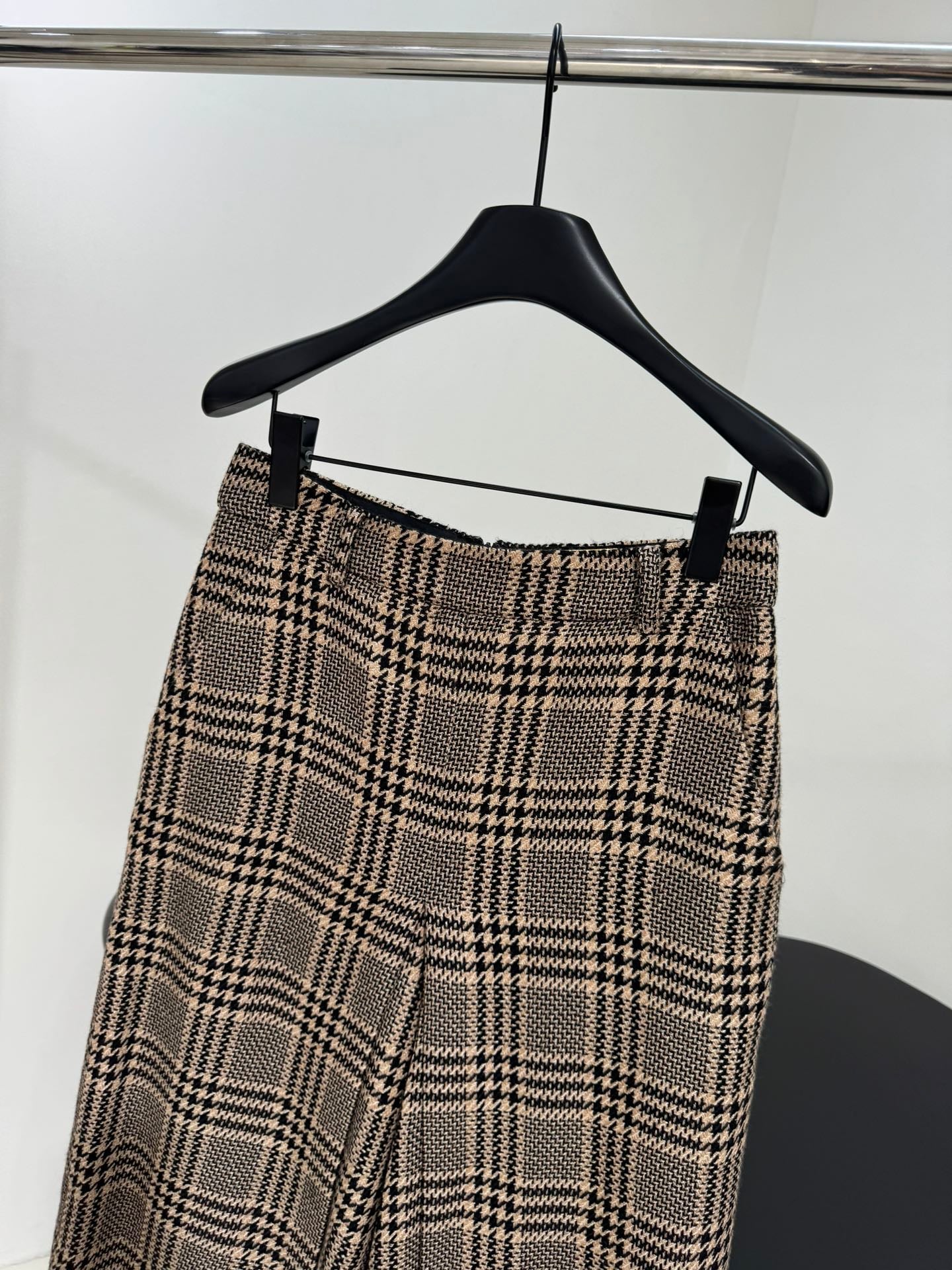 YSL 25S STRIPED STRAIGHT-LEG PANTS STYLE 228