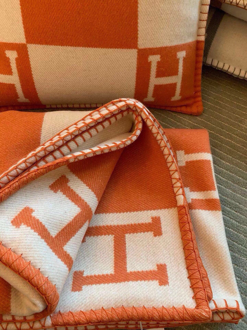 TIGRE BAYADERE BLANAVALON III THROW BLANKET IN SPANISH ORANGE CASHMERE 407145