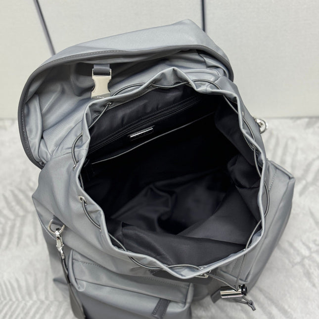 TRIANGLE LOGO BACKPACK 42 IN RHINO GRAY RE-NYLON