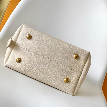 LV 25S LOW KEY HOBO BAG 35 CM IN CREAM WHITE CALFSKIN