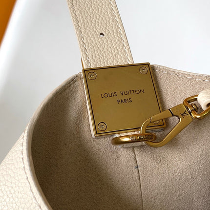 LV 25S LOW KEY HOBO BAG 35 CM IN CREAM WHITE CALFSKIN