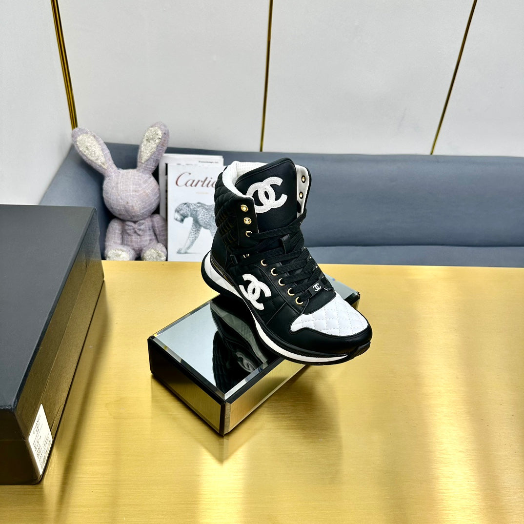 ATHLETIC SHOES IN BLACK CALFSKIN