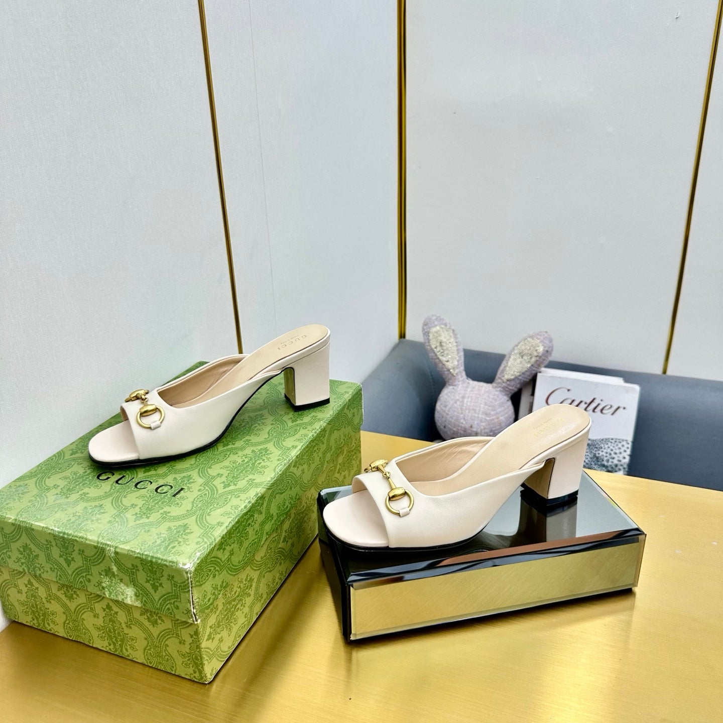 GG HIGH HEELS 55 IN CREAM WHITE CALFSKIN WITH GOLD HARDWARE