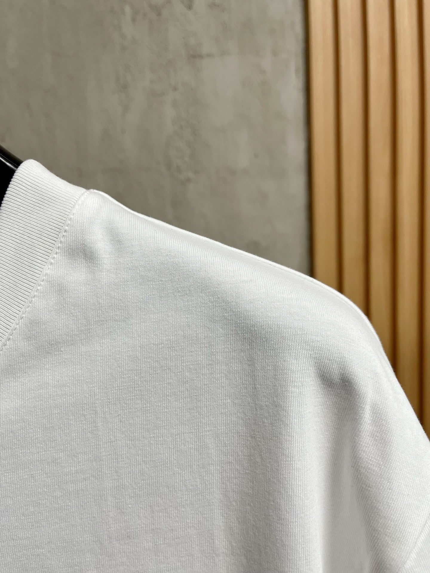 LV T-SHIRT IN WHITE COTTON LOGO PRINT 238865