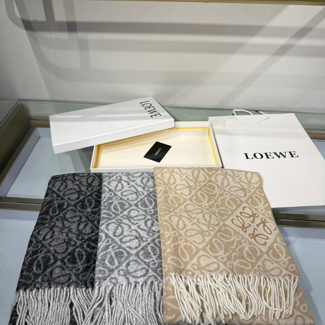 LOEWE 25S SCARF 180 IN CASHMERE WOOL 706575