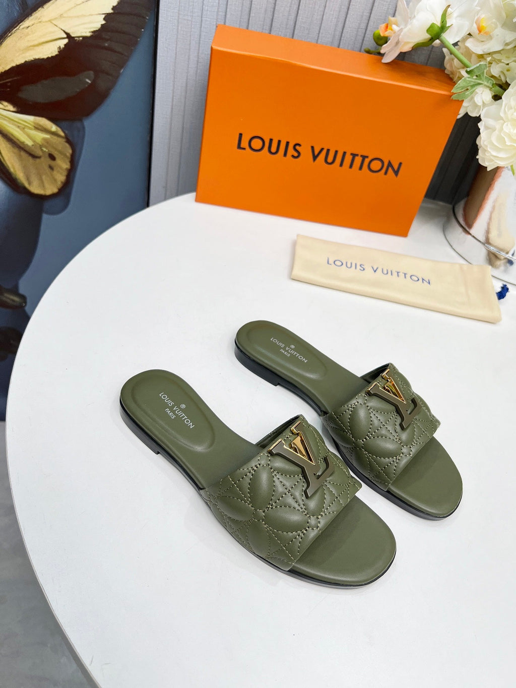 LV 26S MARE FLAT MULES IN MOSS GREEN CALFSKIN