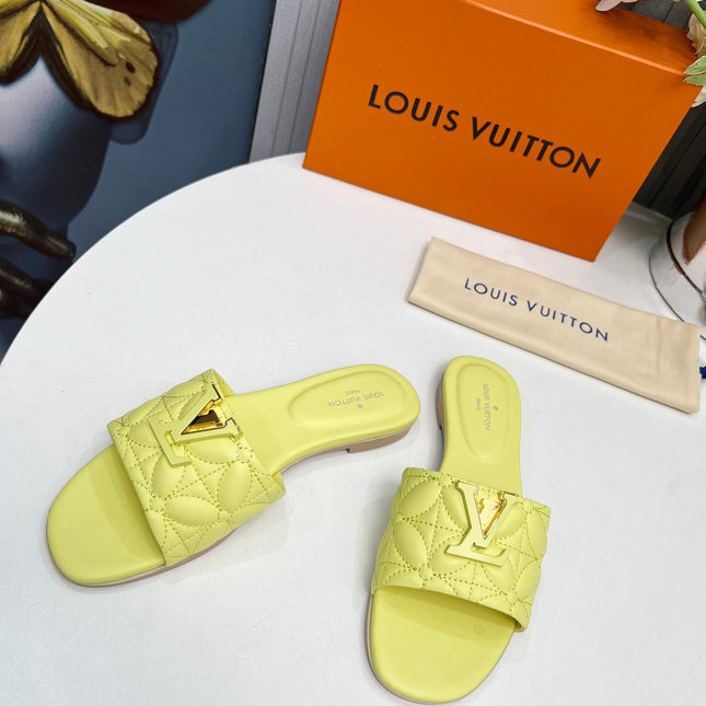 LV 26S MARE FLAT MULES IN LIGHT YELLOW CALFSKIN