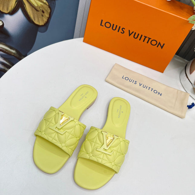 LV 26S MARE FLAT MULES IN LIGHT YELLOW CALFSKIN