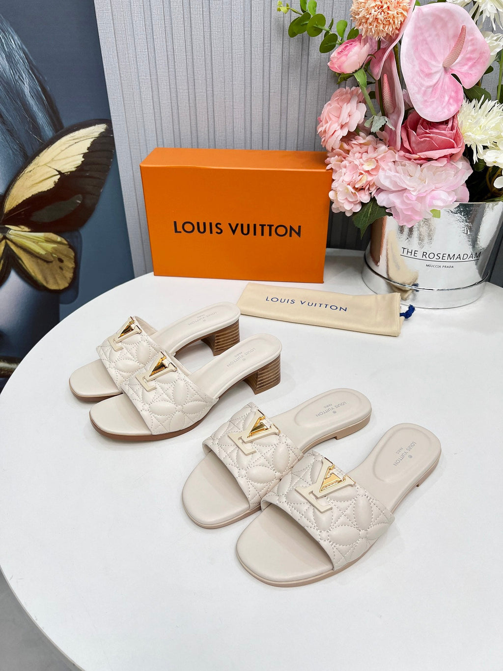 LV 26S MARE FLAT MULES IN IVORY BEIGE CALFSKIN