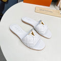 LV 26S MARE FLAT MULES IN WHITE CALFSKIN