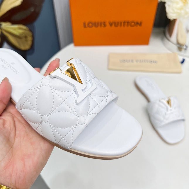 LV 26S MARE FLAT MULES IN WHITE CALFSKIN