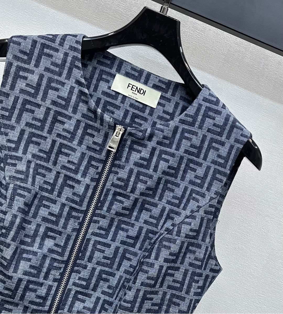 FEND 25S VEST DRESS DENIM JACQUARD 264599