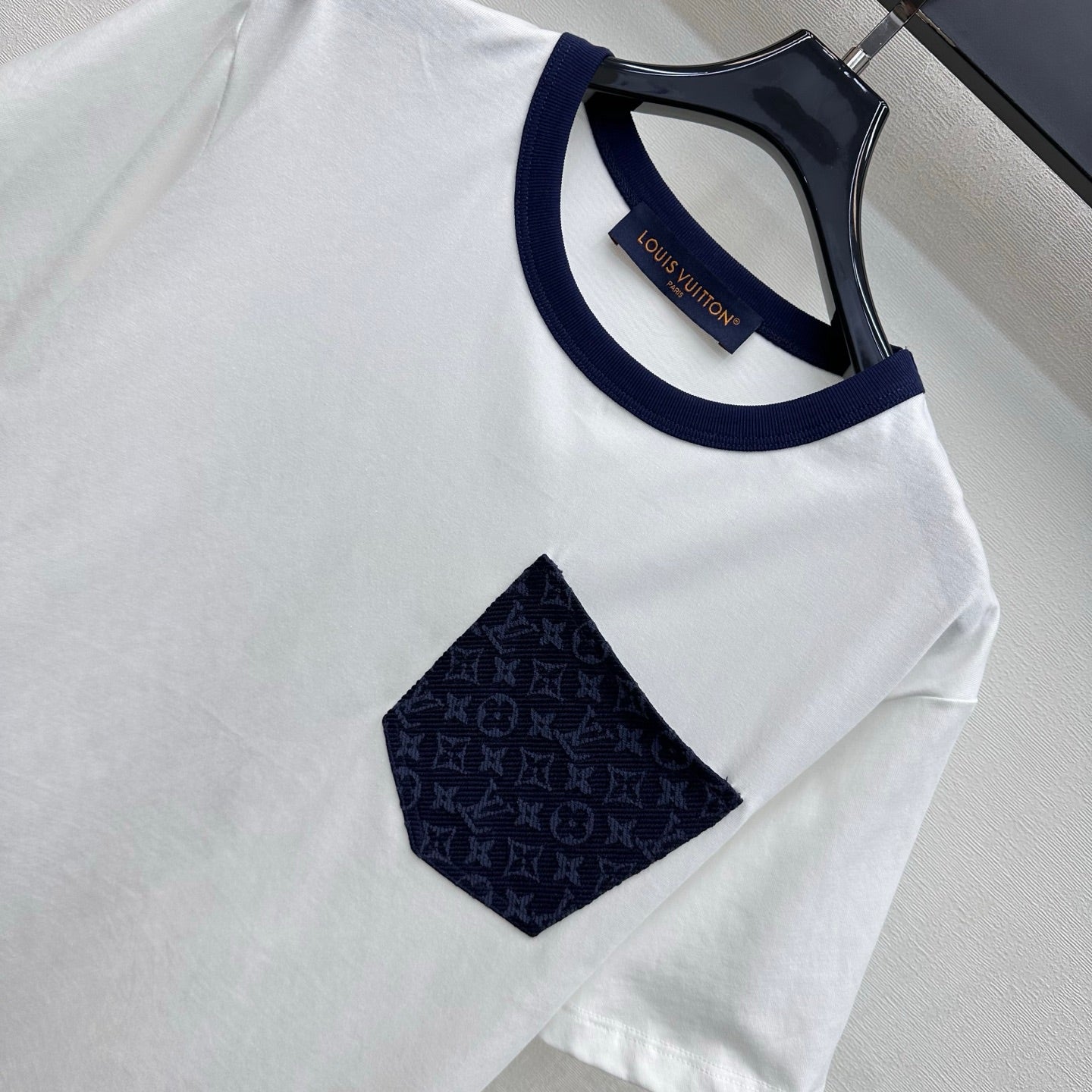 LV 26S T-SHIRT STYLE 218