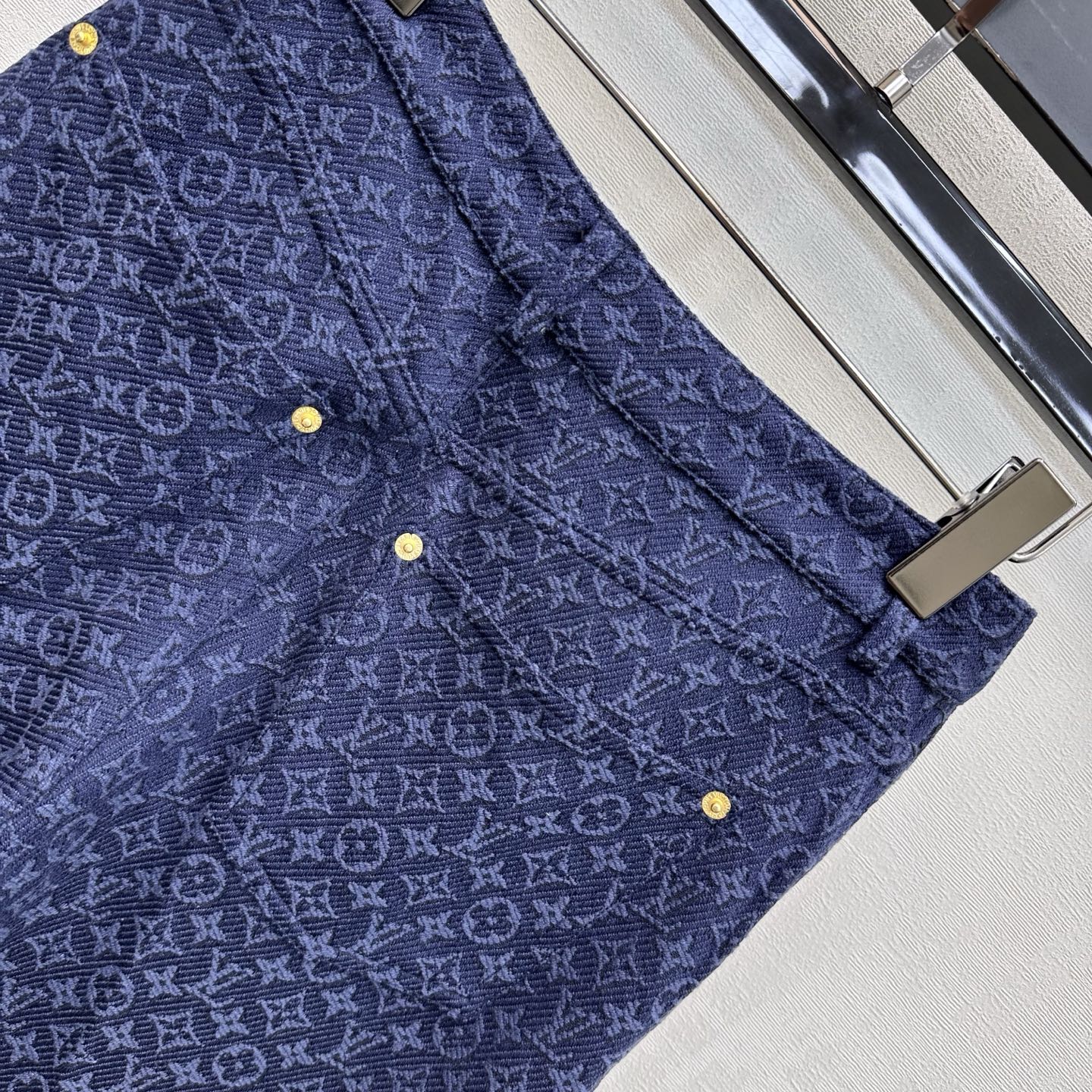 LV 26S DENIM PANTS STYLE 220