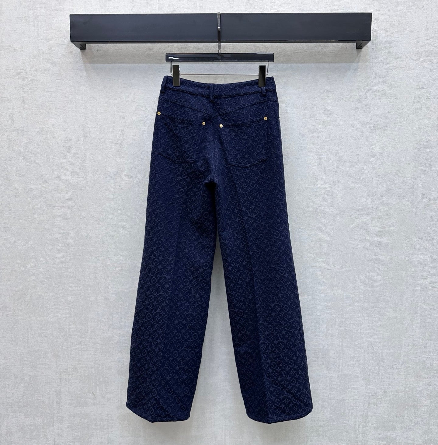 LV 26S DENIM PANTS STYLE 220