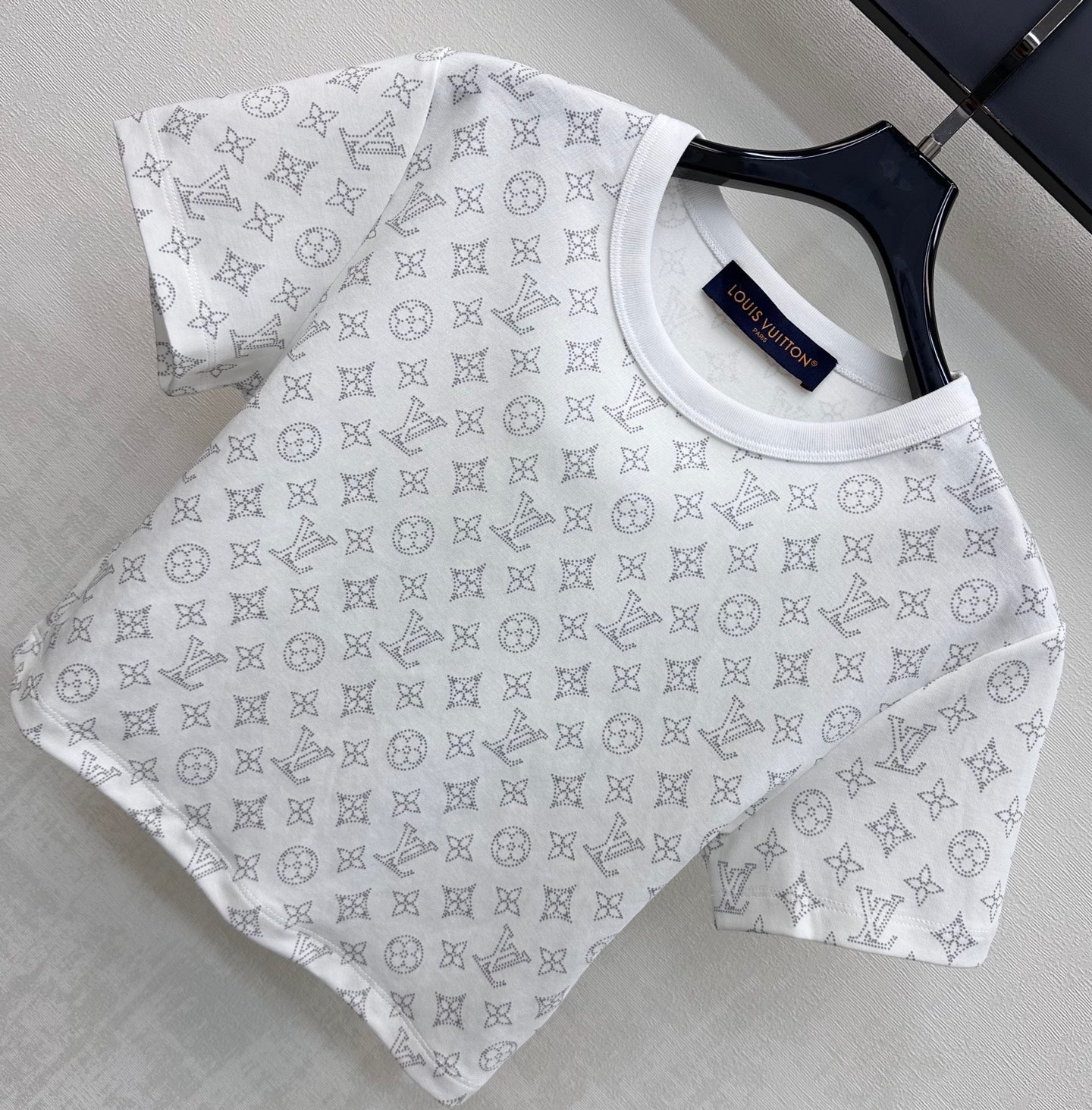 LV 26S CROPPED T-SHIRT STYLE 180