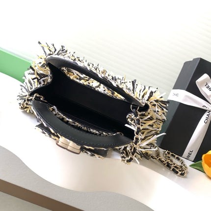 CHANEL 26S SMALL FRINGE KELLY 19 IN BLACK AND IVORY RAFFIA WOOD