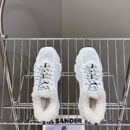 DIOR CHRONO SNEAKER 25S IN WHITE LAMBSKIN AND MESH FABRIC STYLE 2