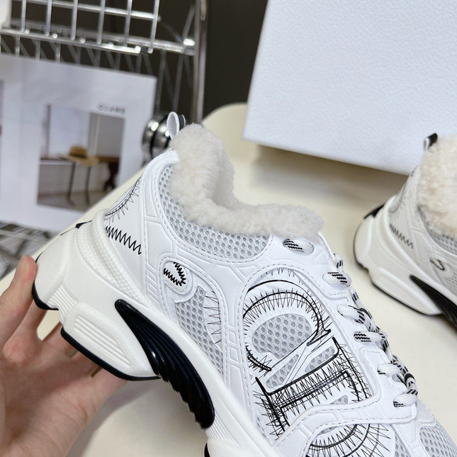 DIOR CHRONO SNEAKER 25S IN WHITE LAMBSKIN AND MESH FABRIC