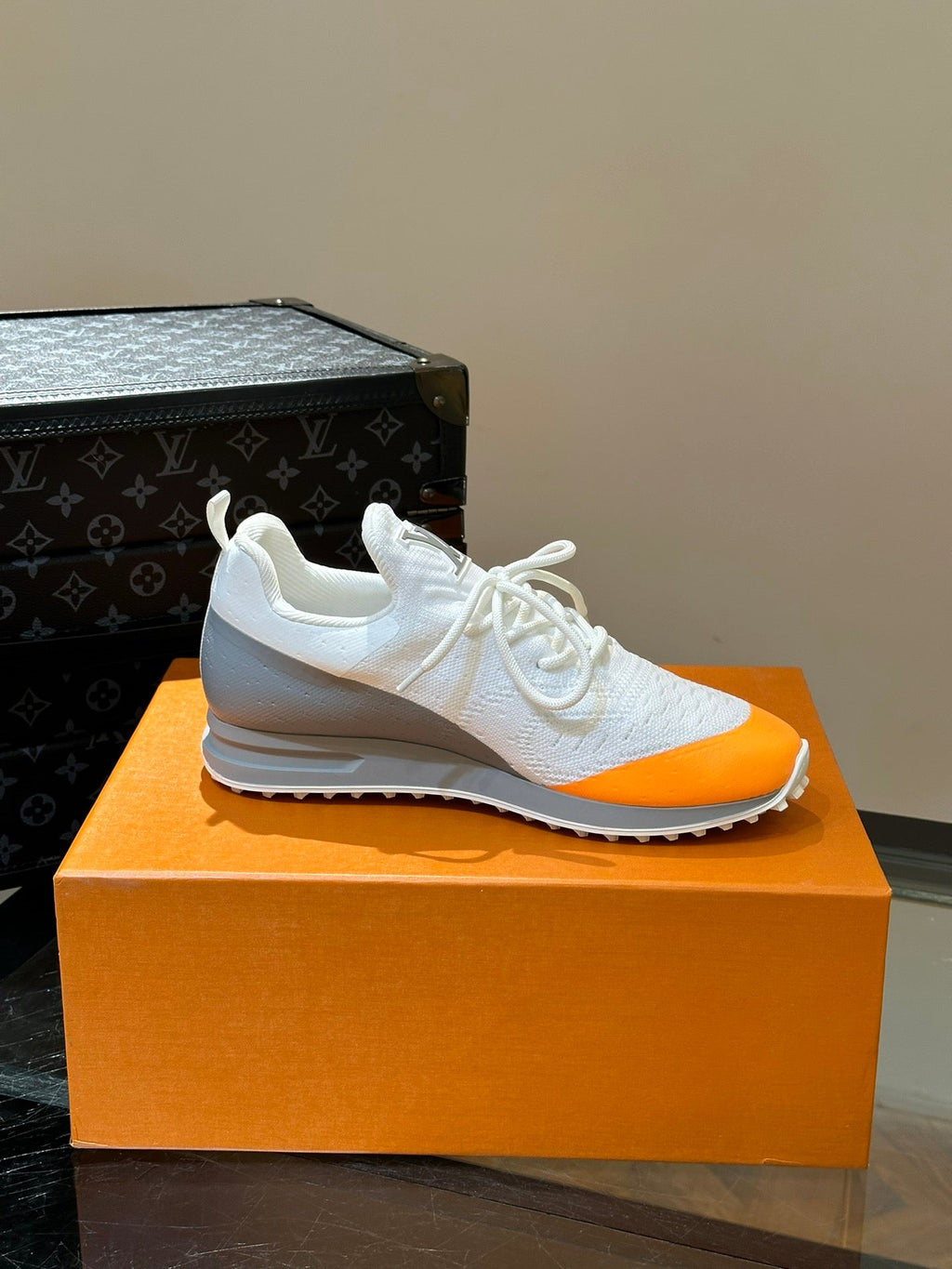 LV SNEAKERS IN GREY MIX WHITE MIX ORANGE CALFSKIN AND FABRIC BREATHABLE