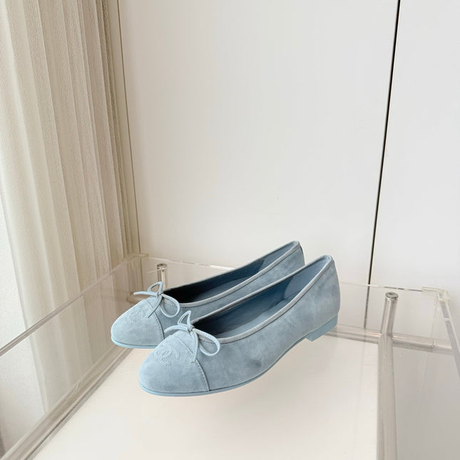 CHANEL 26S BALLET FLATS IN LIGHT BLUE SUEDE WITH BOW