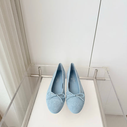 CHANEL 26S BALLET FLATS IN LIGHT BLUE SUEDE WITH BOW